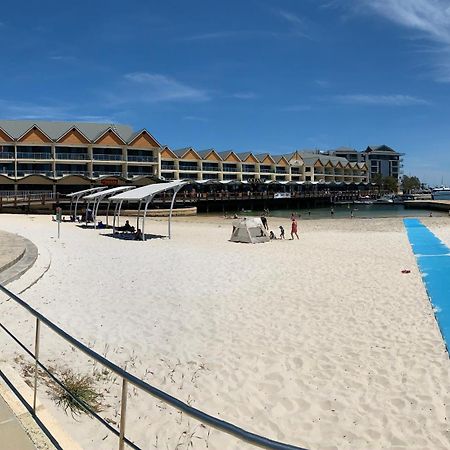 The Hutt On Mandurah Marina Lejlighed Eksteriør billede
